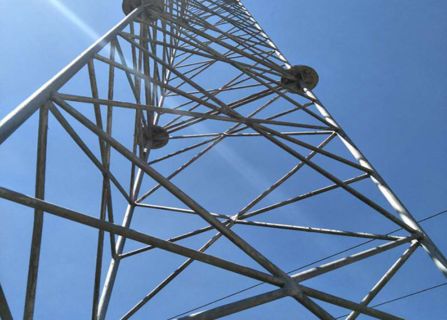 沈陽鋼結(jié)構(gòu)施工的質(zhì)量控制主要表現(xiàn)在哪幾個方面?